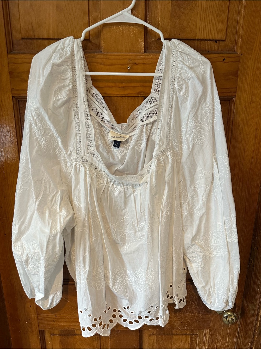 Universal Thread White Embroidered Peasant Blouse